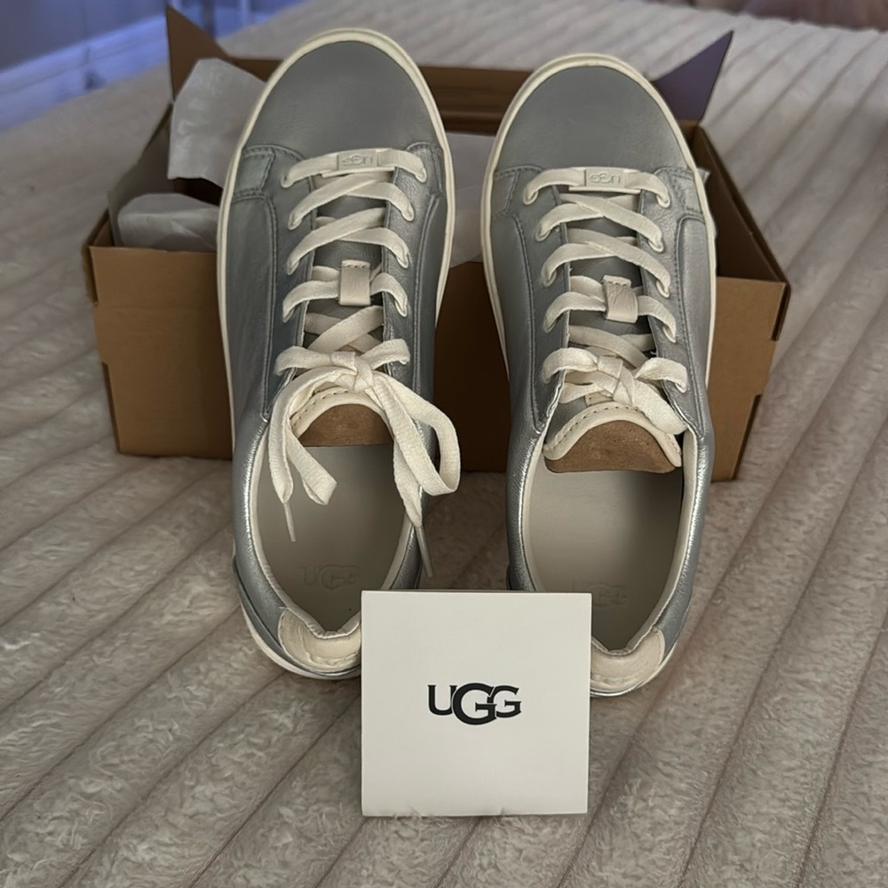 UGG Siver Zilo Metallic Sneakers